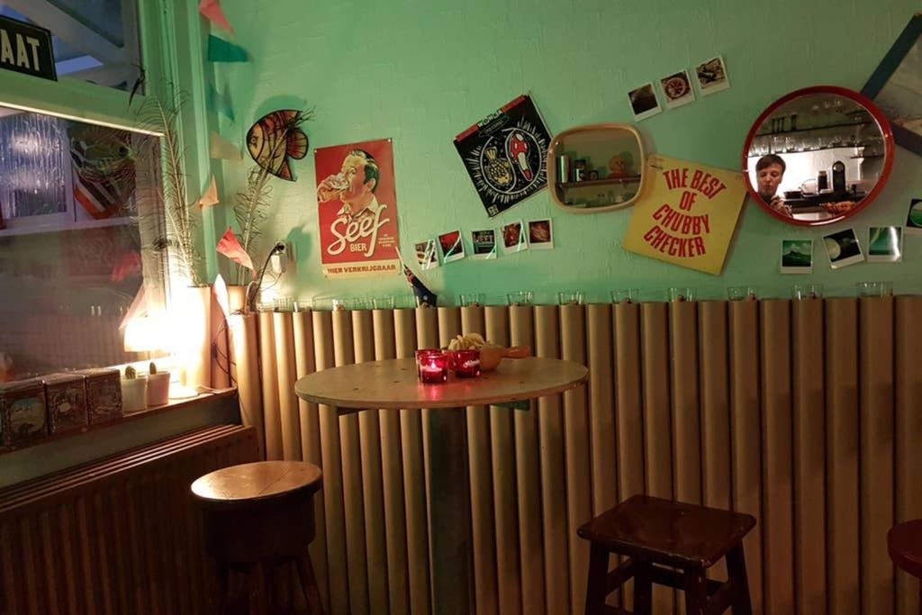 Vakantiewoning In Mol Centrum Met Eigen Bar "Casacuriosa" Экстерьер фото