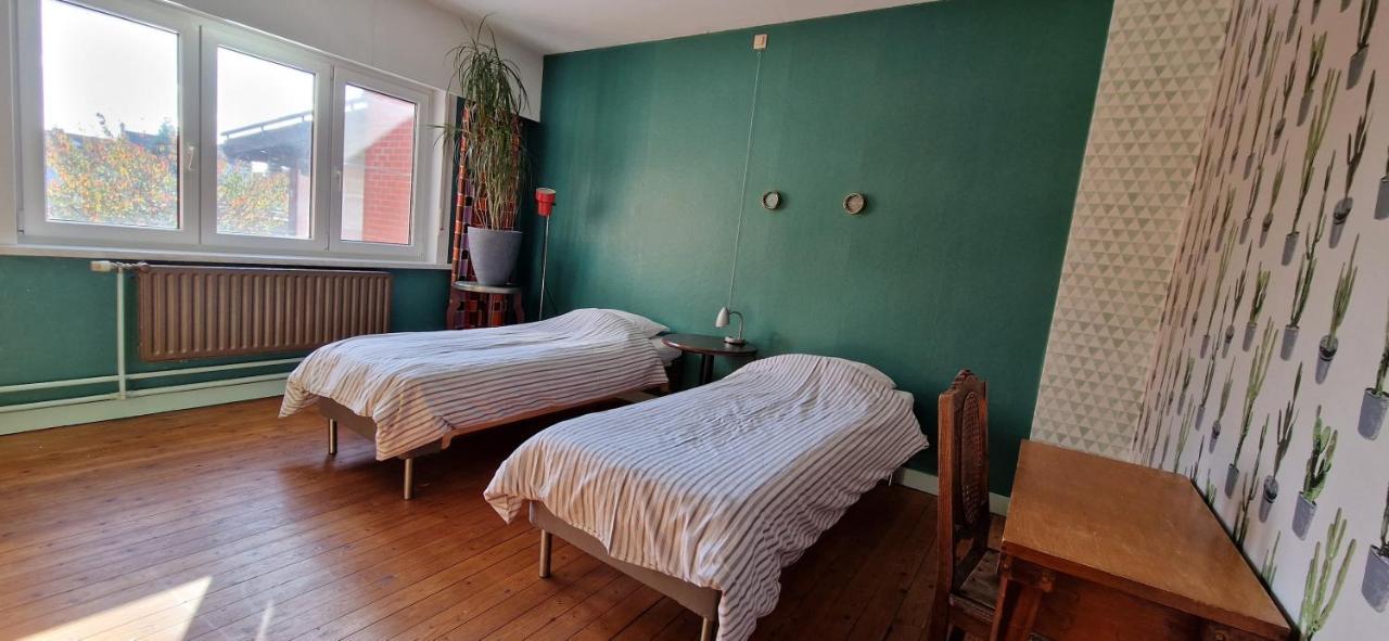 Vakantiewoning In Mol Centrum Met Eigen Bar "Casacuriosa" Экстерьер фото
