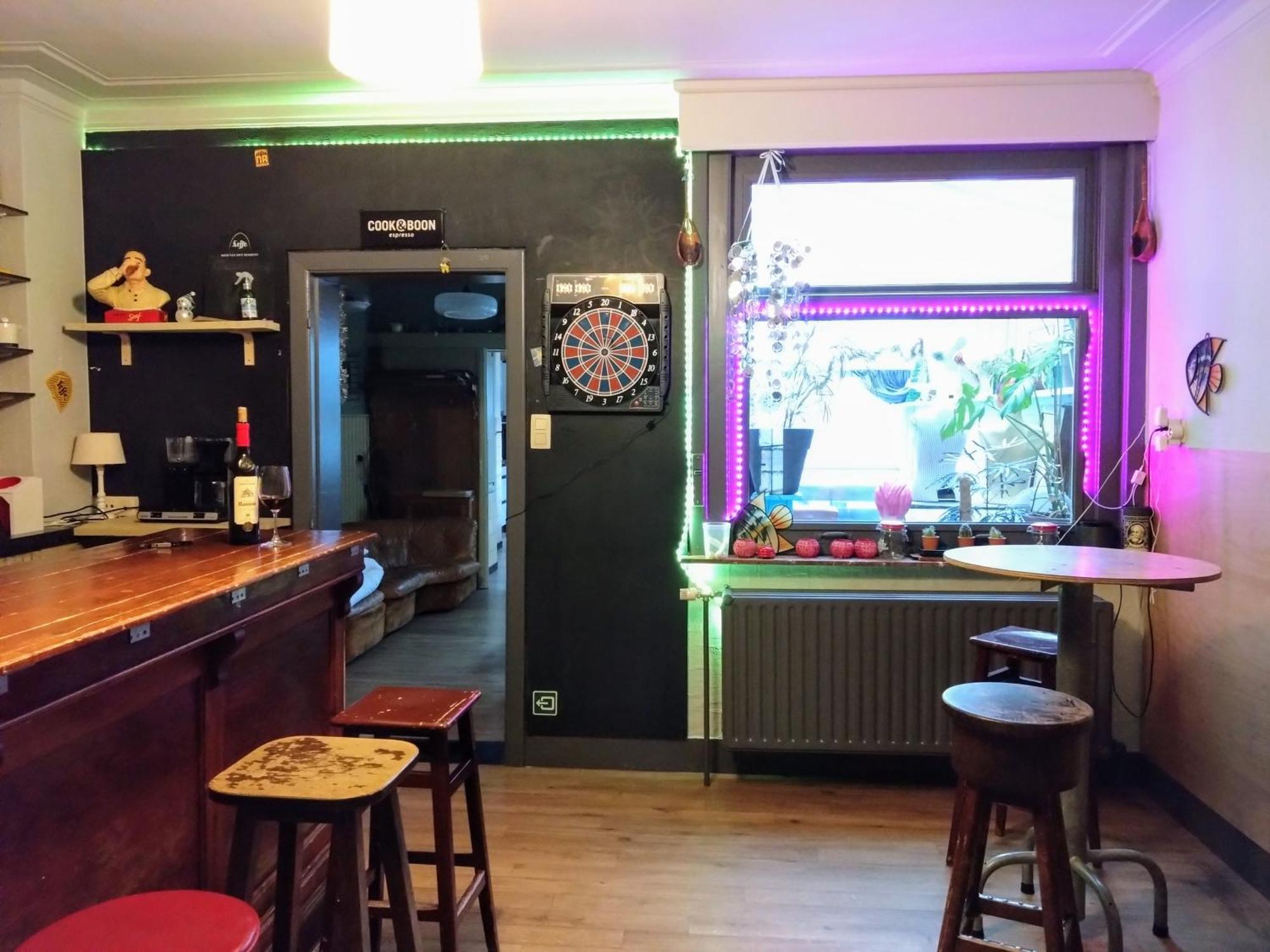 Vakantiewoning In Mol Centrum Met Eigen Bar "Casacuriosa" Экстерьер фото